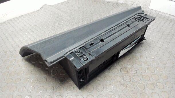 Foto: HANDSCHUHFACH eines BMW 320d DPF Touring Aut. CL