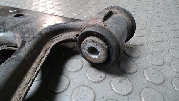 Foto: QUERLENKER VORN LINKS eines Opel Corsa 1.2 16V CL