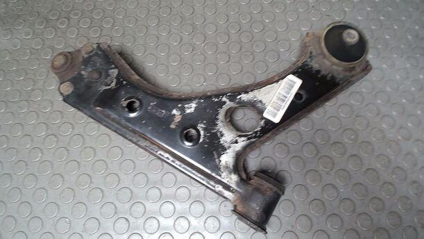 Foto: QUERLENKER VORN LINKS eines Opel Corsa 1.2 16V CL