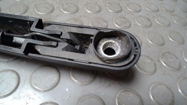 Foto: SCHEIBENWISCHERARM HINTEN eines Opel Corsa 1.2 16V CL