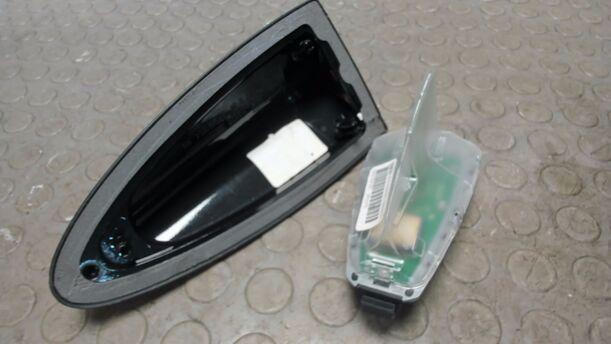 Foto: DACHANTENNE / HAIFLOSSE eines BMW 320d DPF Touring Aut. CL