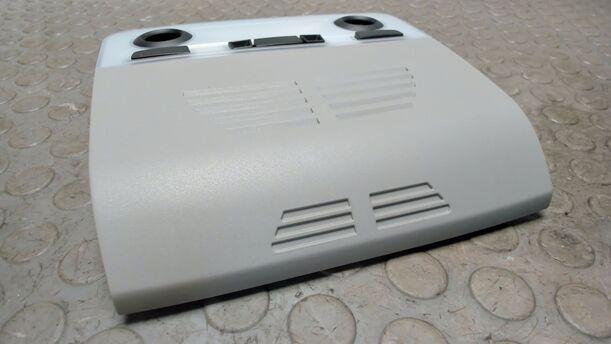 Foto: INNENBELEUCHTUNG  HINTEN eines BMW 320d DPF Touring Aut. CL