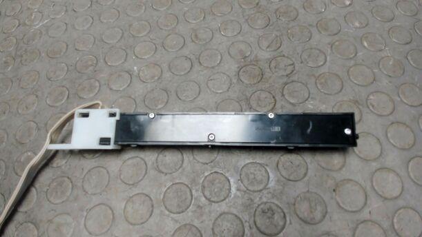 Foto: SCHALTERLEISTE / EINPARKSCHALTER eines BMW 320d DPF Touring Aut. CL