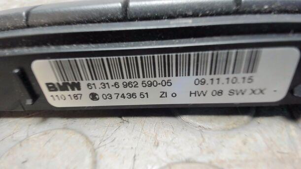 Foto: SCHALTERLEISTE / EINPARKSCHALTER eines BMW 320d DPF Touring Aut. CL