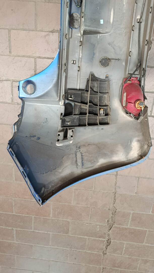 Foto: STOSSFÄNGER / STOßSTANGE HINTEN eines Citroen C4 1.4 16V CL