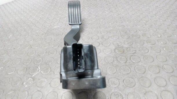 Foto: GASPEDAL ( BENZIN / SCHALTGETRIEBE ) eines Citroen C4 1.4 16V Cup
