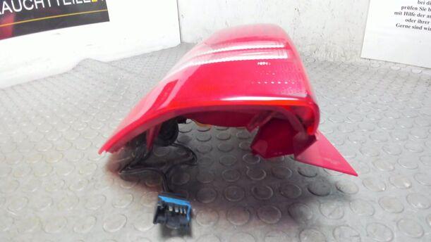 Foto: HECKLEUCHTE / RÜCKLICHT UNTEN LINKS eines Citroen C4 1.4 16V Cup
