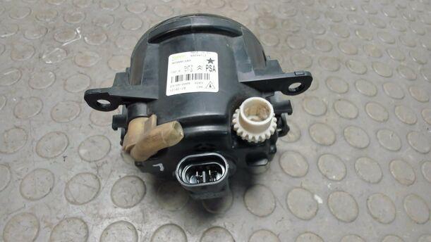 Foto: NEBELSCHEINWERFER LINKS eines Citroen C4 1.4 16V Cup