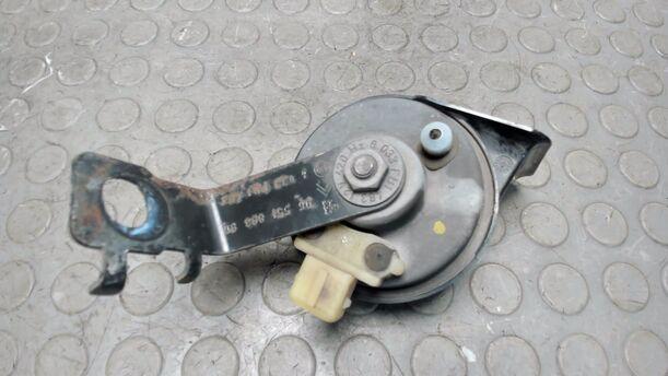 Foto: SIGNALHORN / HUPE eines Citroen C4 1.4 16V Cup