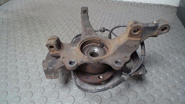 Foto: ACHSSCHENKEL VORN LINKS eines Opel Corsa 1.2 16V Cup