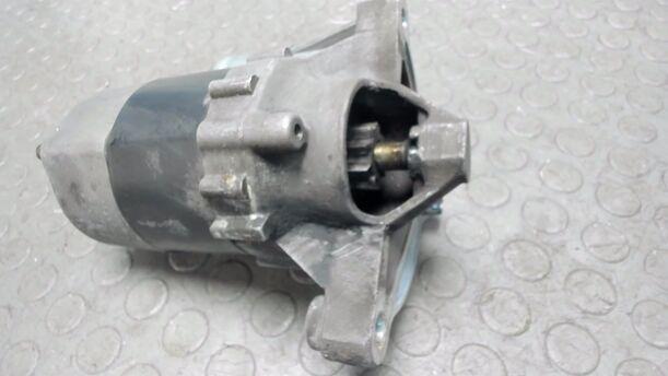 Foto: ANLASSER / STARTER eines Citroen C4 1.4 16V Cup