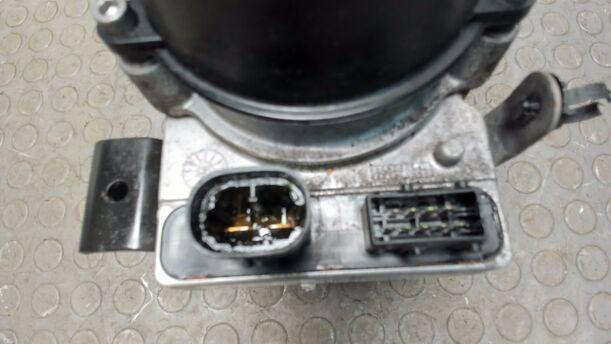 Foto: ELEKTRISCHE SERVOPUMPE eines Citroen C4 1.4 16V Cup