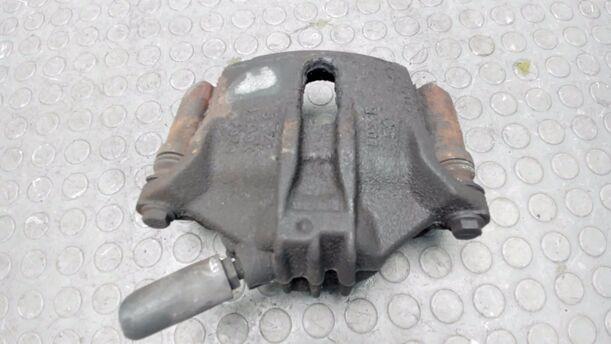 Foto: BREMSSATTEL VORNE LINKS eines Citroen C4 1.4 16V Cup