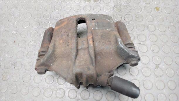 Foto: BREMSSATTEL VORNE RECHTS eines Citroen C4 1.4 16V Cup
