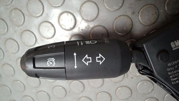 Foto: KOMBISCHALTER/ LENKSTOCKSCHALTER eines Opel Corsa 1.2 16V Cup