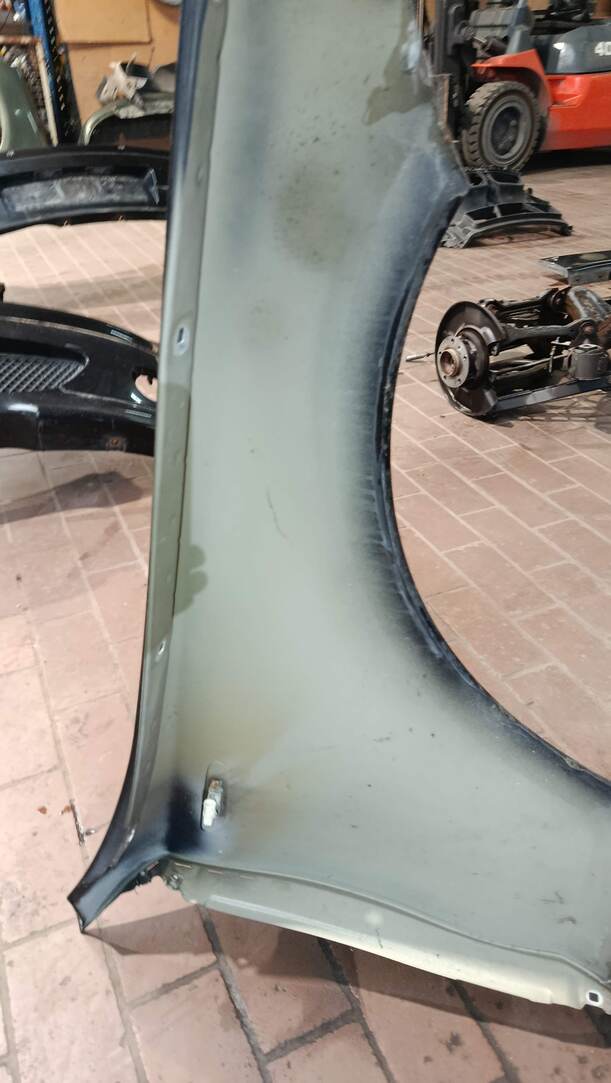 Foto: KOTFLÜGEL LINKS eines BMW 116i Cup