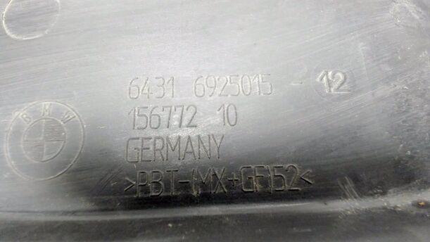 Foto: GEHÄUSE UNTERTEIL INNENRAUMFILTER / POLLENFILTER eines BMW 116i Cup