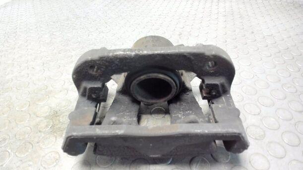 Foto: BREMSSATTEL VORNE LINKS eines BMW 116i Cup