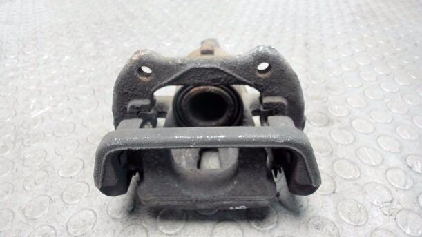 Foto: BREMSSATTEL HINTEN RECHTS eines BMW 116i Cup