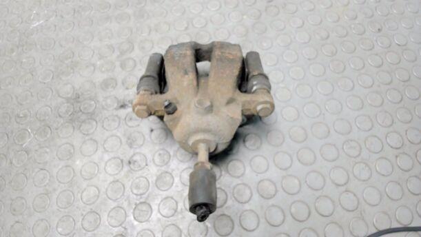 Foto: BREMSSASTTEL HINTEN LINKS eines BMW 116i Cup