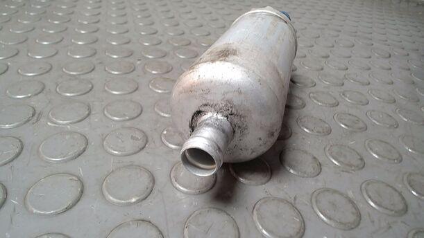 Foto: KRAFTSTOFFPUMPE ( BOSCH ) eines Mercedes-Benz 230 E Cup