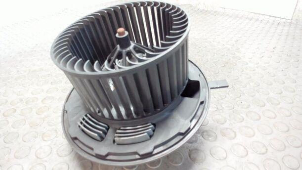 Foto: HEIZUNGSGEBLÄSE eines BMW 116i Cup