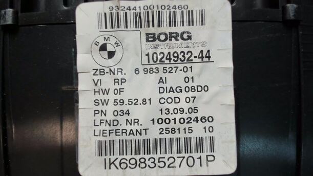 Foto: KOMBIINSTRUMENT / TACHOEINHEIT eines BMW 116i