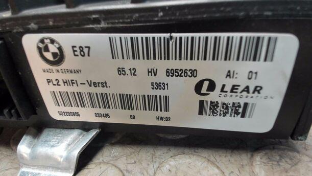 Foto: VERSTÄRKER HIFI SYSTEM eines BMW 116i