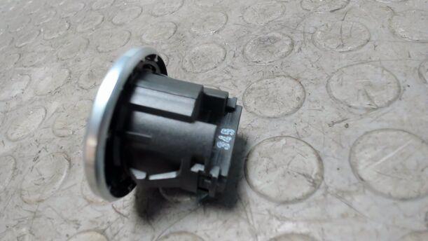 Foto: SCHALTER START / STOP eines BMW 116i