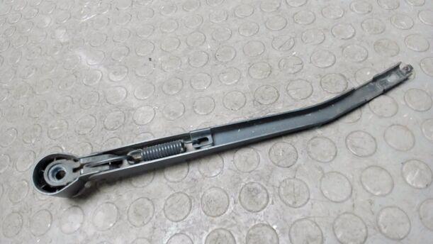 Foto: SCHEIBENWISCHERARM HINTEN eines BMW 116i