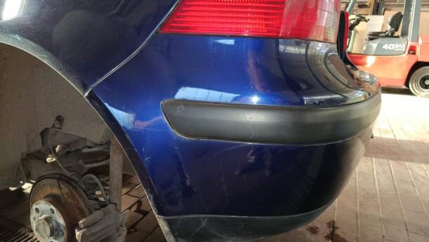 Foto: STOSSFÄNGER / STOßSTANGE HINTEN eines VW Golf 1.4 Cup