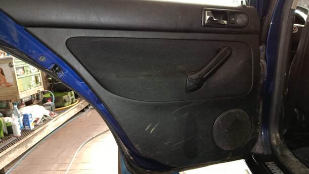 Foto: TÜR HINTEN LINKS eines VW Golf 1.4 Cup