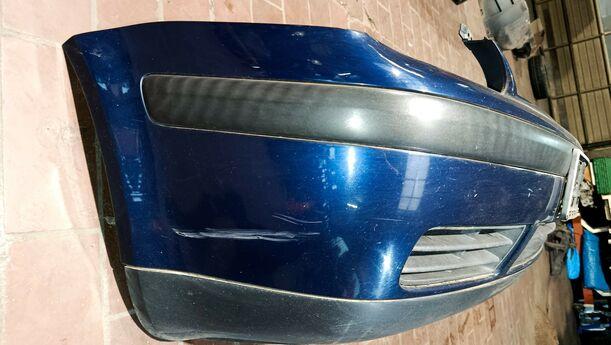 Foto: STOSSFÄNGER / STOßSTANGE VORNE eines VW Golf 1.4 Cup