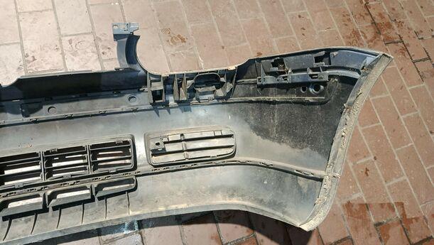 Foto: STOSSFÄNGER / STOßSTANGE VORNE eines VW Golf 1.4 Cup