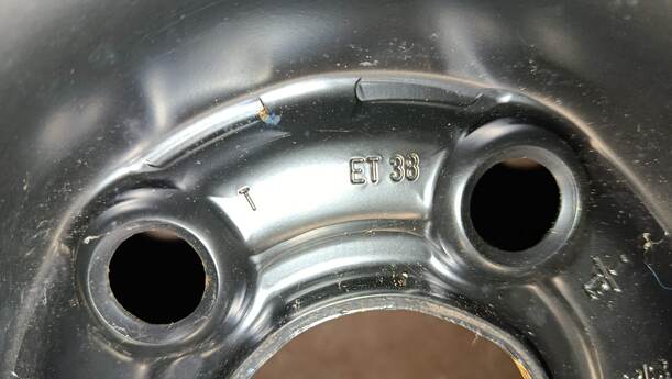 Foto: NOTRAD / ERSATZRAD eines VW Golf 1.4 Cup