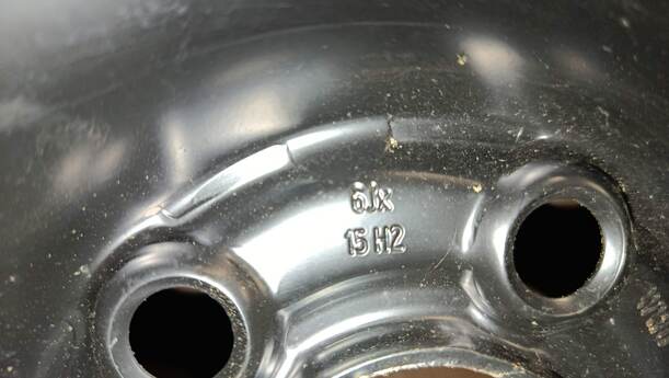 Foto: NOTRAD / ERSATZRAD eines VW Golf 1.4 Cup