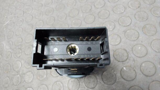 Foto: LICHTSCHALTER eines VW Golf 1.4 Cup