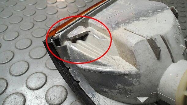 Foto: BLINKER LINKS ( FÜR BASTLER ) eines Mercedes-Benz 230 E Cup
