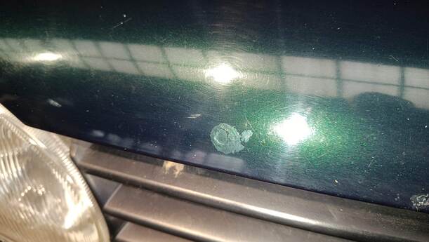 Foto: MOTORHAUBE eines VW Golf Cabrio 1.8 Cup