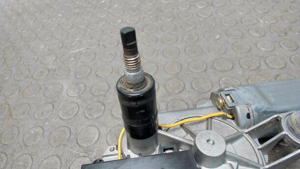 Foto: SCHEIBENWISCHERMOTOR HINTEN eines VW Golf 1.4 Cup