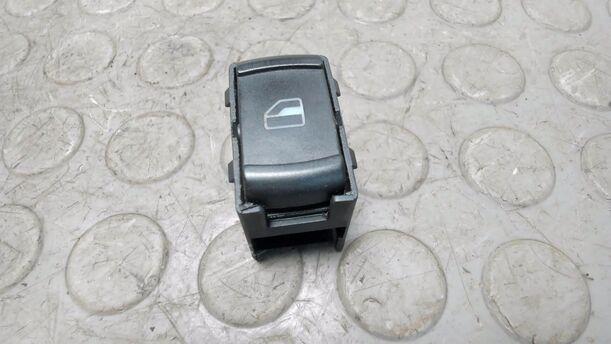 Foto: FENSTERHEBERSCHALTER eines VW Golf 1.4 Cup