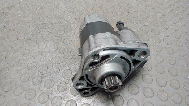 Foto: ANLASSER / STARTER eines VW Golf 1.4 Cup