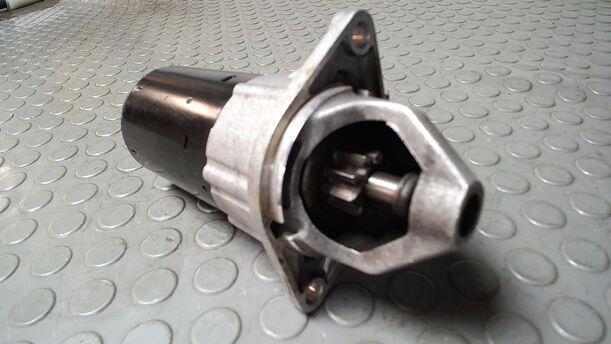 Foto: ANLASSER ( BOSCH ) eines Opel Corsa 1.2 16V Cup