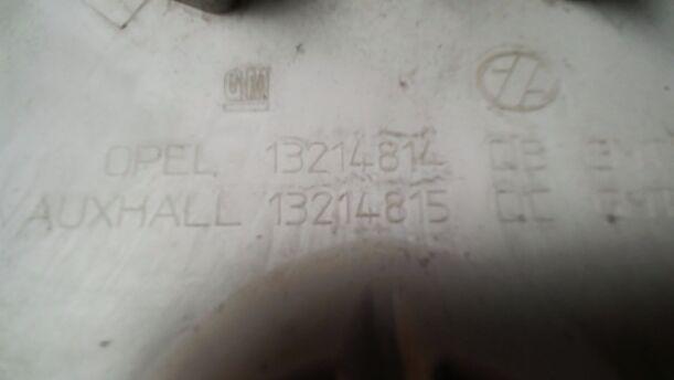 Foto: EINZELNE RADKAPPE/ RADDECKEL 15 ZOLL eines Opel Corsa 1.2 16V Cup
