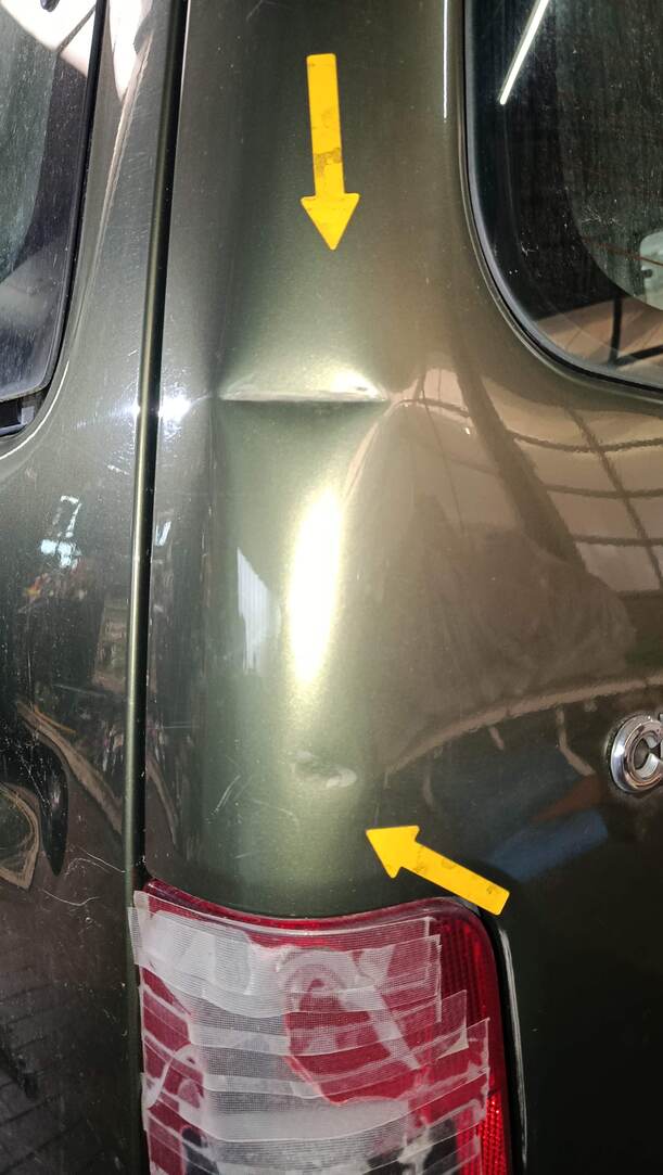Foto: HECKKLAPPE / HECKDECKEL eines Citroen Berlingo 1.6 HDI Cup