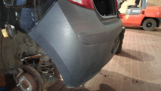 Foto: STOSSFÄNGER/ STOßSTANGE HINTEN eines Hyundai i10 1.1 Cup