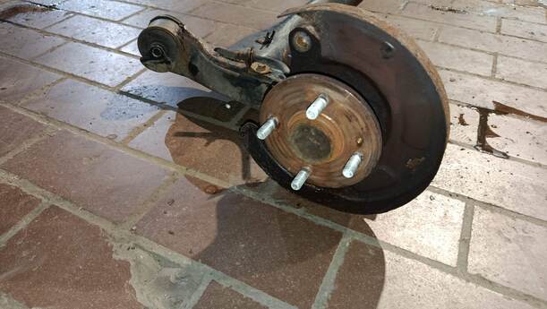 Foto: HINTERACHSE eines Hyundai i10 1.1 Cup