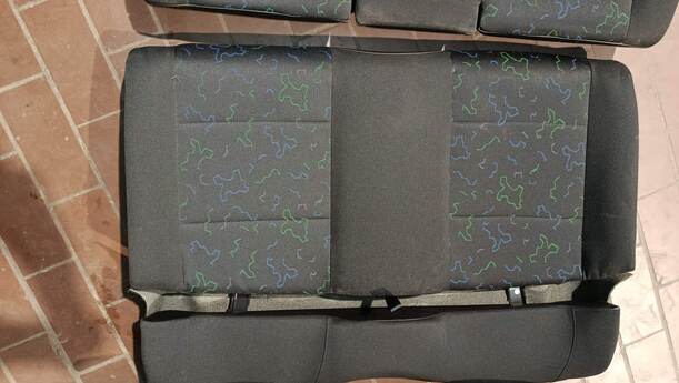 Foto: SITZE VORN / HINTEN eines VW Golf Cabrio 1.8 Cup