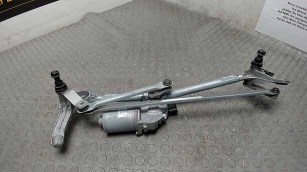 Foto: SCHEIBENWISHERMOTOR VORNE eines BMW 320d DPF Touring Aut. Cup