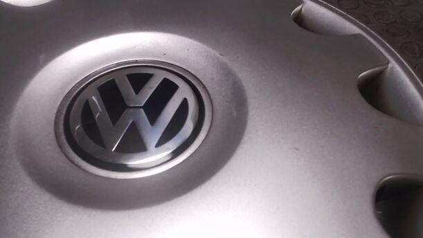Foto: EINZELRADKAPPE / FELGENABDECKUNG 15 ZOLL eines VW Sharan 1.9 TDI Cup